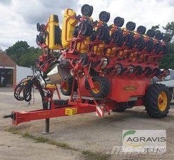 Vaderstad Tempo L su Claas Axion 940 
